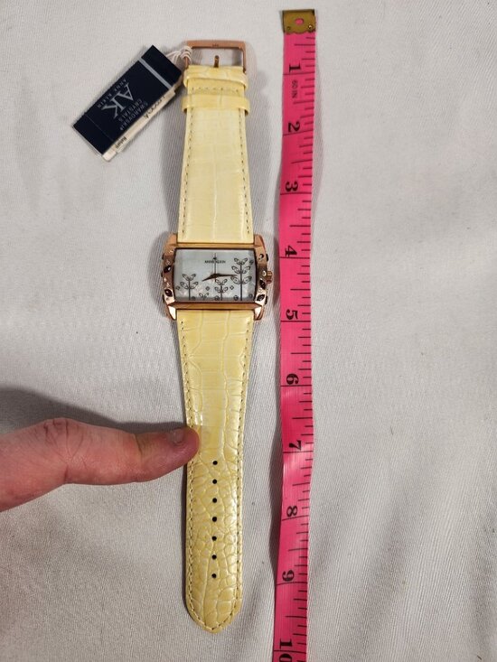 Anne Klein NWT Y121E Watch Rose Gold Rhinestone Yellow Leather Band 8\